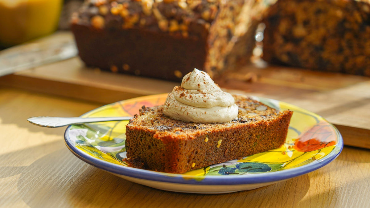 Bananbrød med chokolade, nødder & kaffe/mascarponecreme