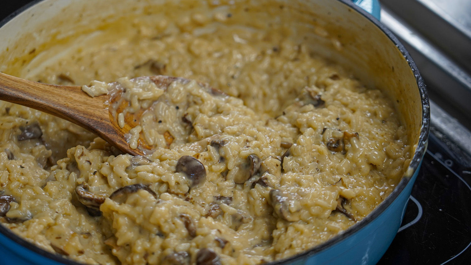 Krämig risotto med svamp och parmesan