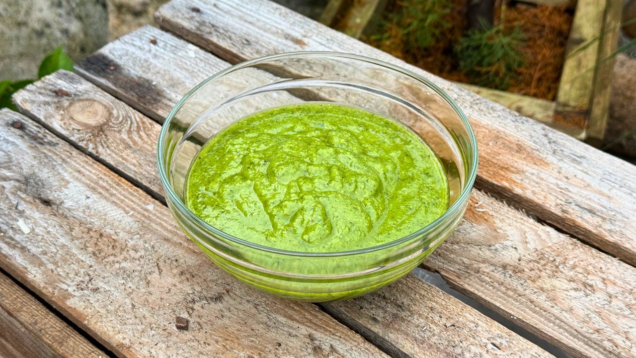 Grön pesto i miniblender