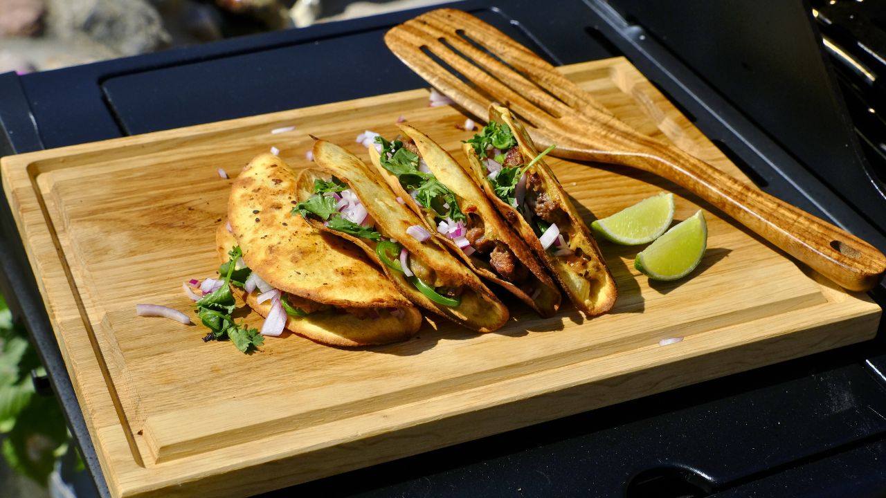 Tacos på grillen – krispiga, saftiga och fulla av smak