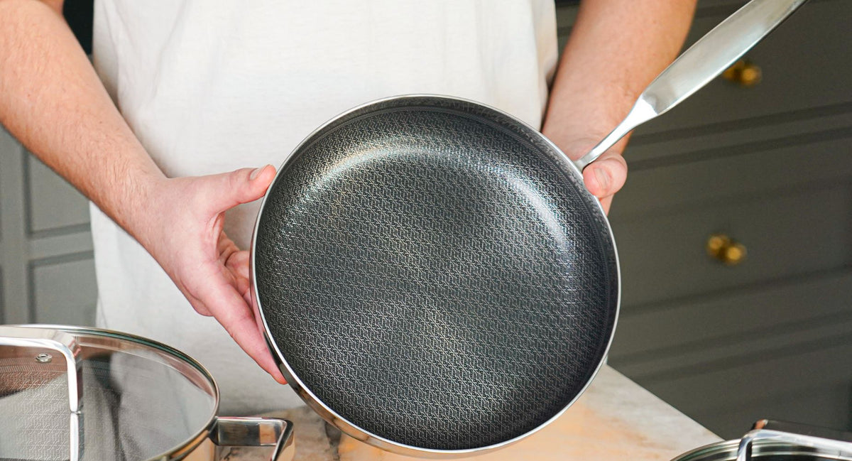 Så rengör och underhåller du dina 6-PLY-grytor och pannor