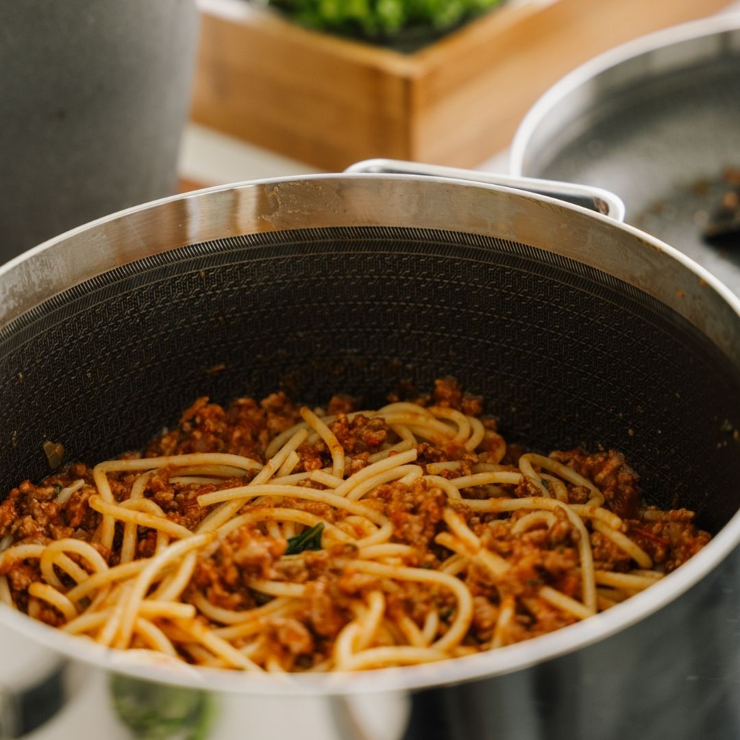 Spaghetti bolognese i stor gryta