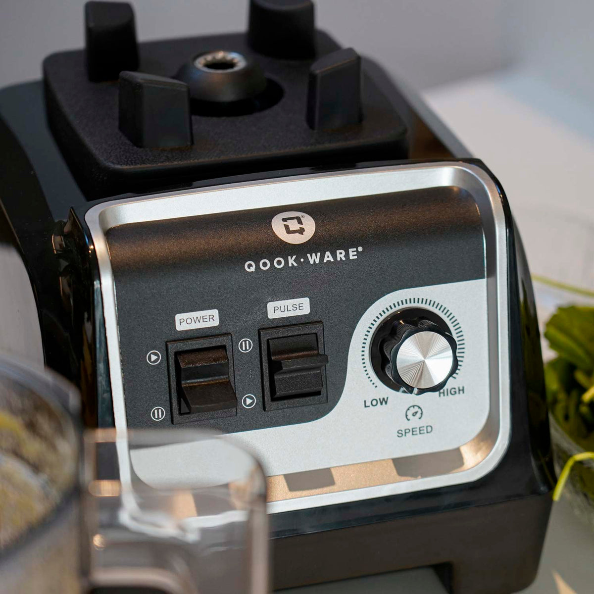 Närbild på knapparna på Qookwares blender