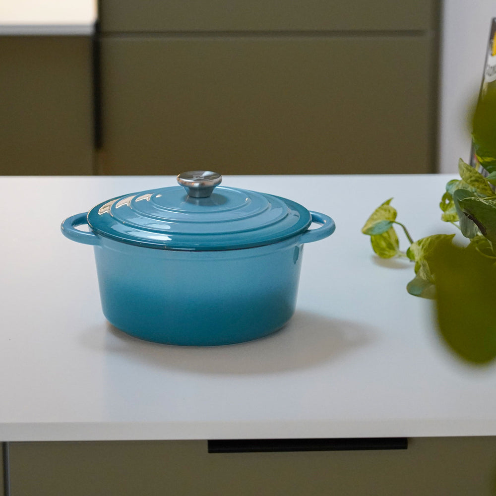 Gryta i emaljerat gjutjärn, 4 liter, med tillhörande lock från Qookware