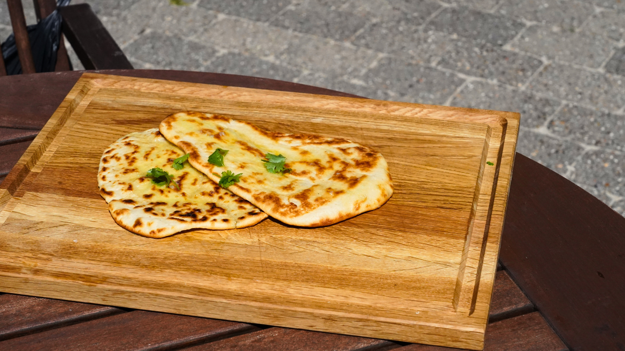 Naanbröd på grillen