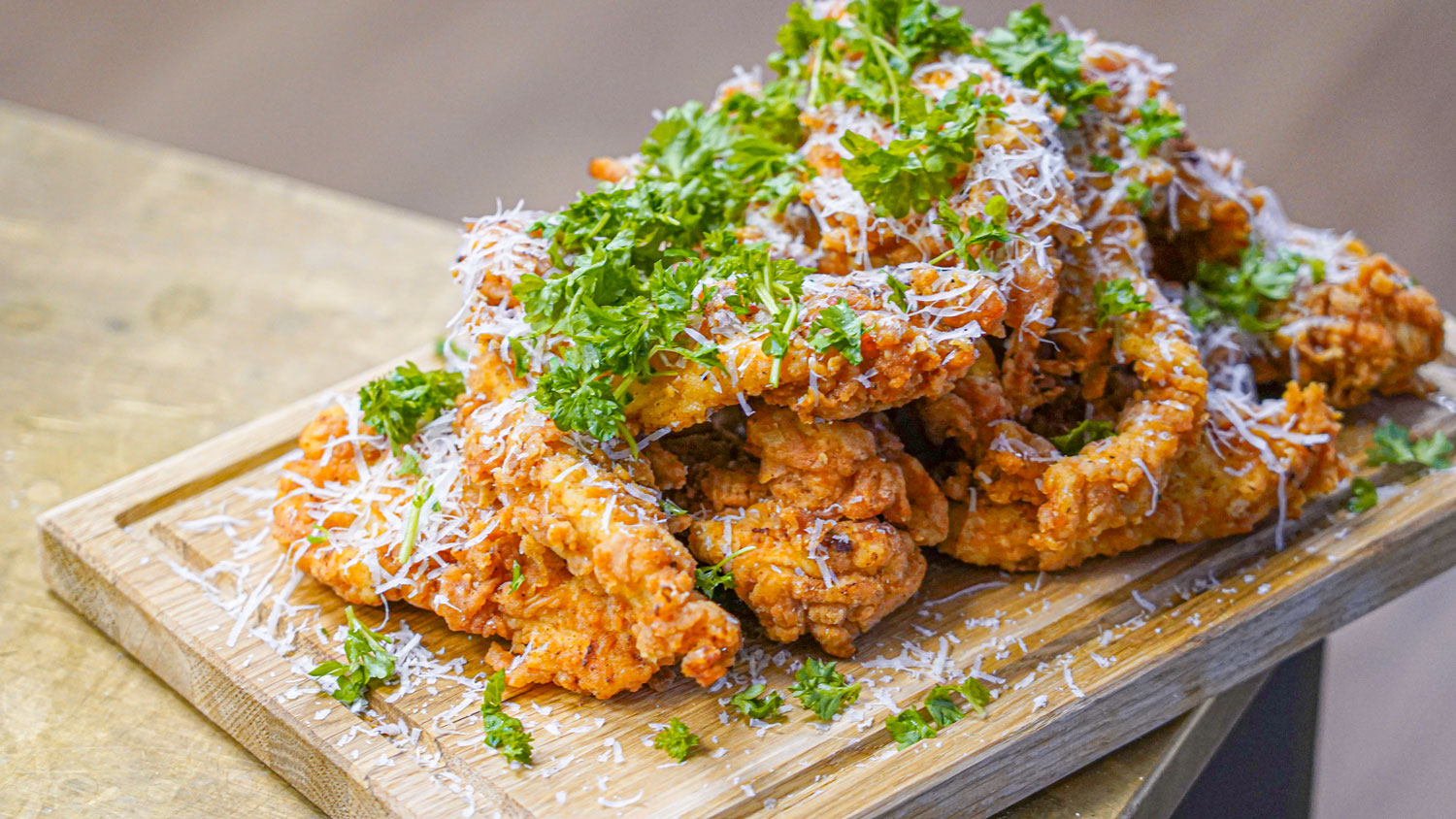 Kycklingtenders med parmesan & persilja - krispighet i världsklass